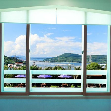 Tongyeong Paper Island Pension מראה חיצוני תמונה