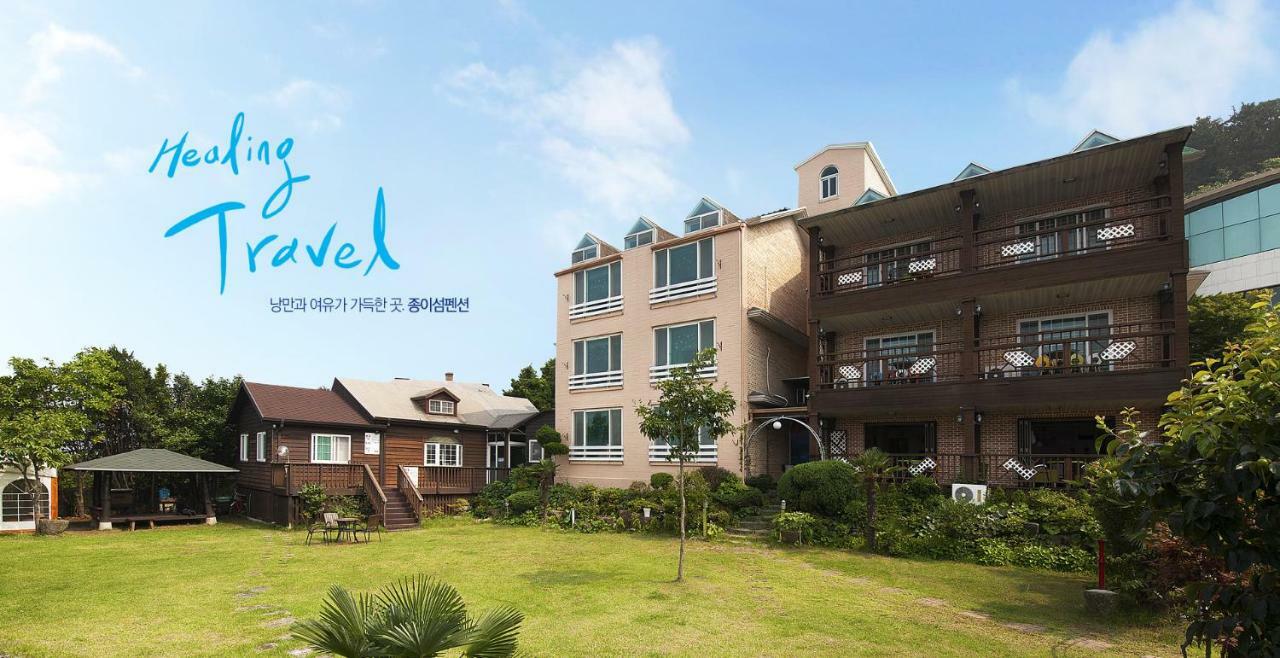 Tongyeong Paper Island Pension מראה חיצוני תמונה